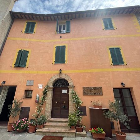 Locanda Francescana Valfabbrica Екстериор снимка
