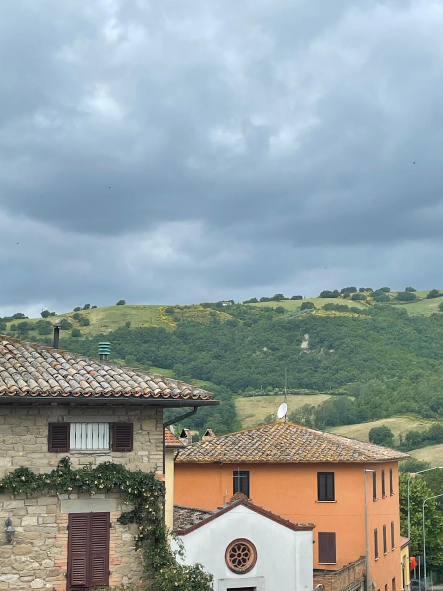 Locanda Francescana Valfabbrica Екстериор снимка